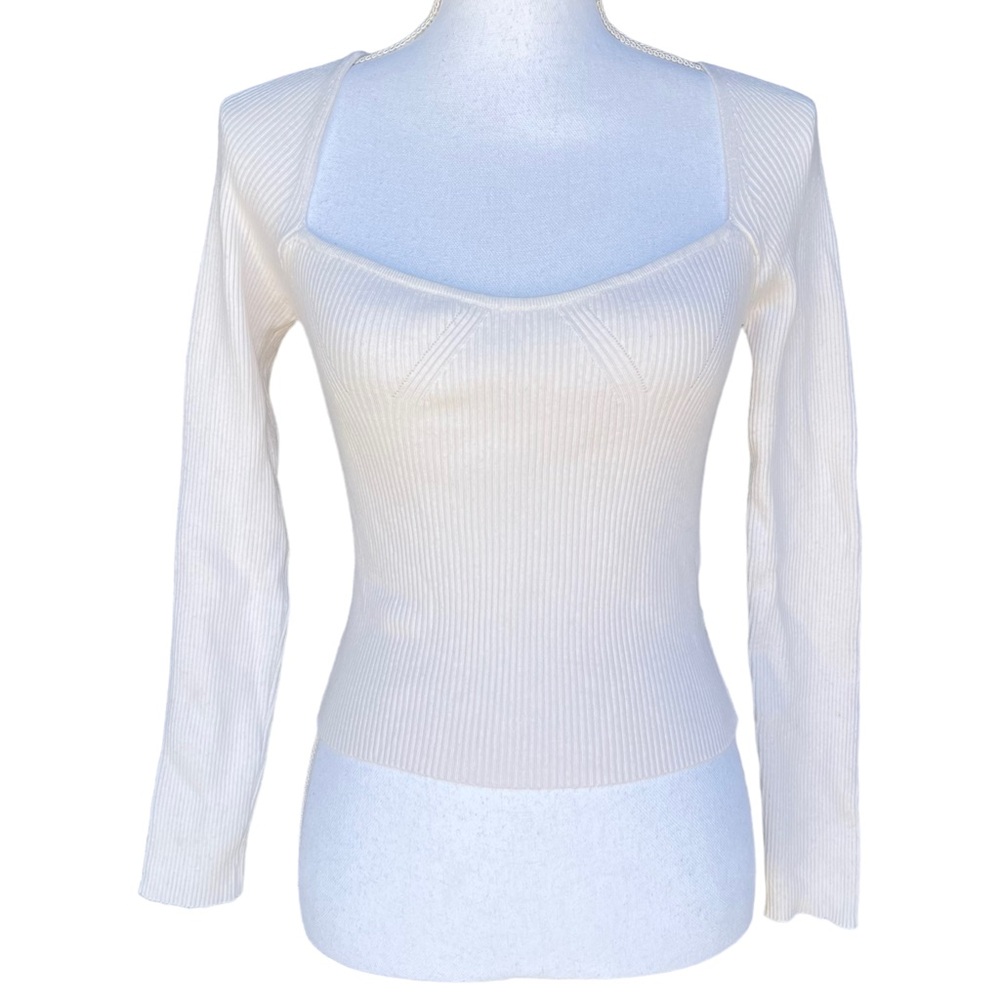 Stretch Knit Sweetheart Neckline Long Sleeve Top - Picture 3 of 8
